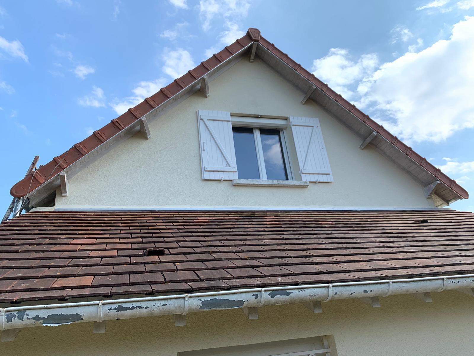 Recherche et réparation de fuite sur une toiture ancienne